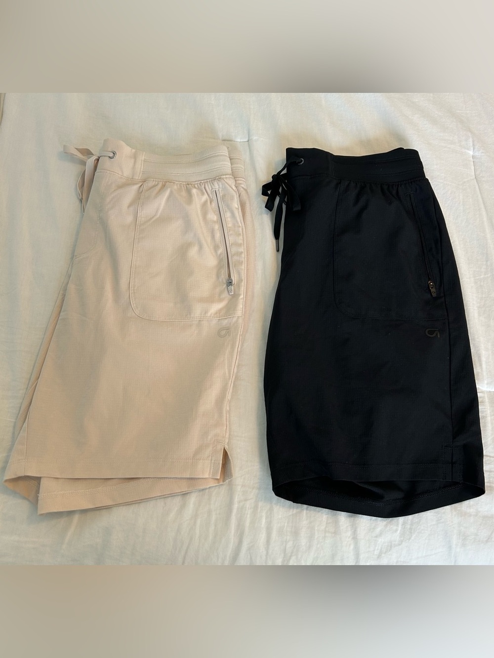 Gapfit Lightweight Performance Shorts - Black and Cream